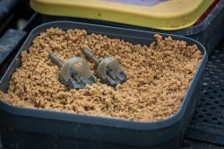 Matrix Inline Pellet Feeder